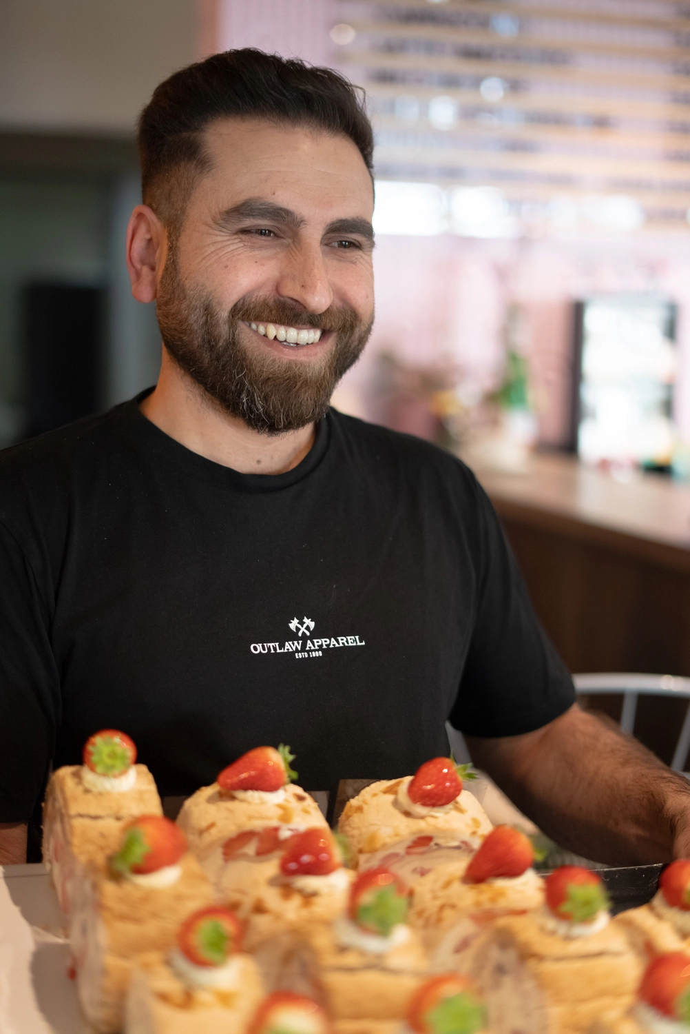 Nelly's Caffe - Serhat Taslitepe / Senem