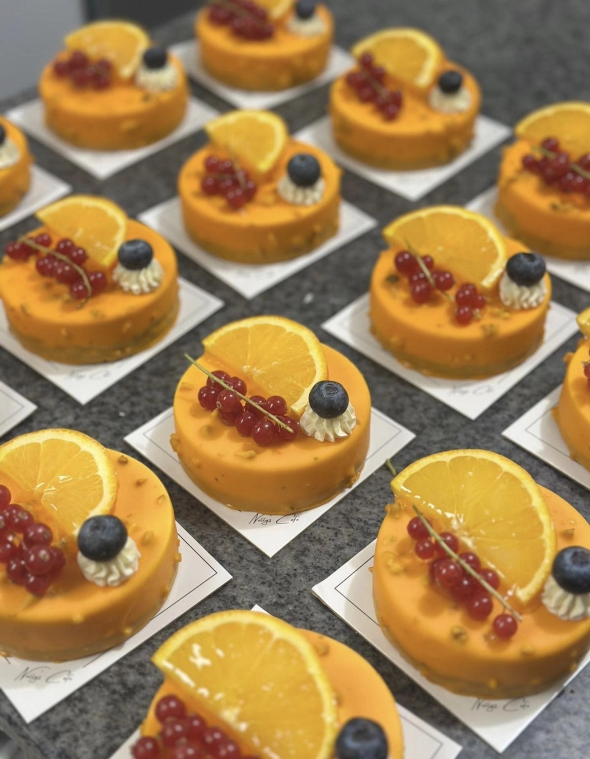 Nelly's Caffe - Hausgemachte Patisserie